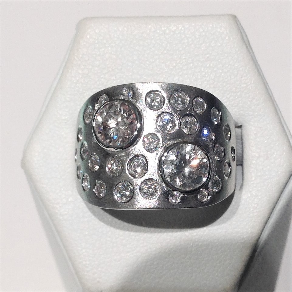 custom-diamond-ring-1-min