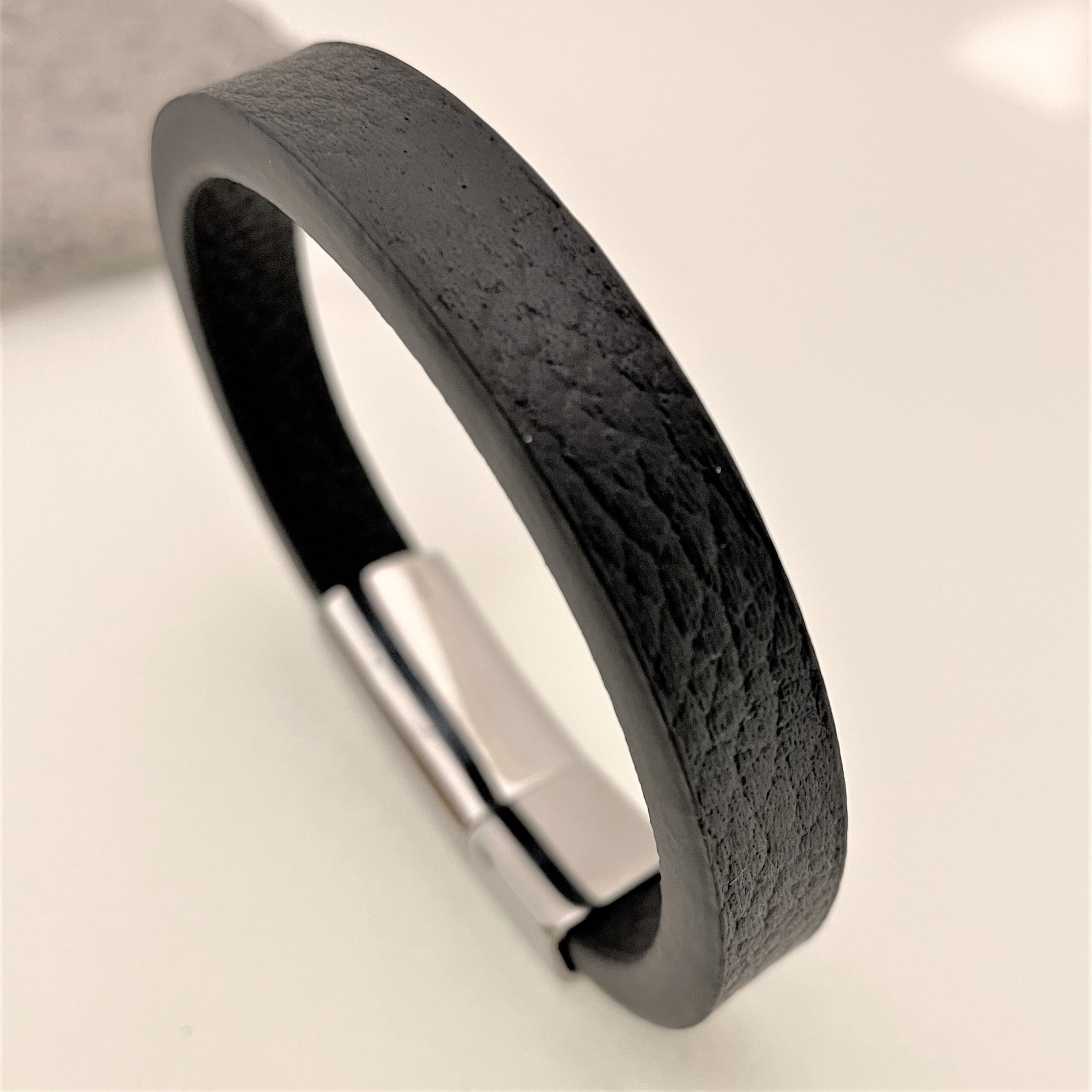 Leather and Steel Bracelet – Karat Gold